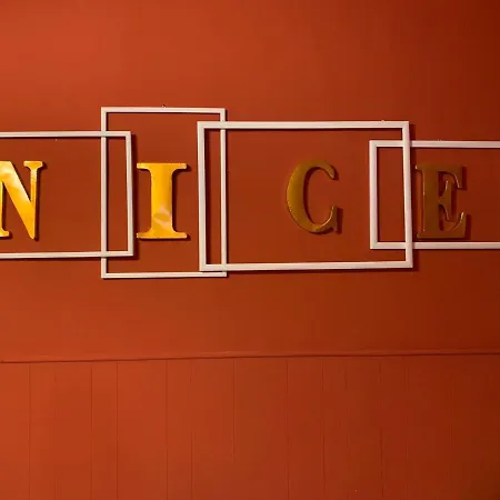 Nice Hotell