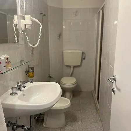 Hotel Nice 2*