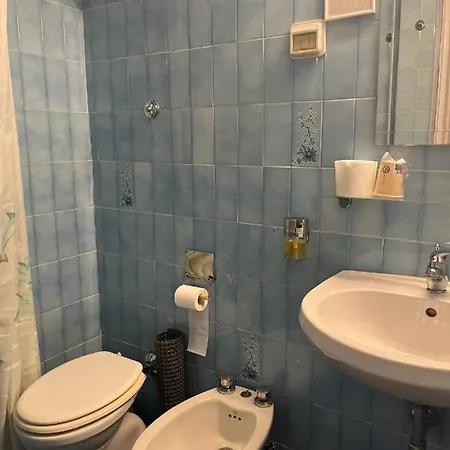 Nice فندق فياريجيو